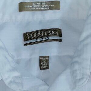 VAN HAUSEN MEN LONG SLEEVE FITTED DRESS SHIRT